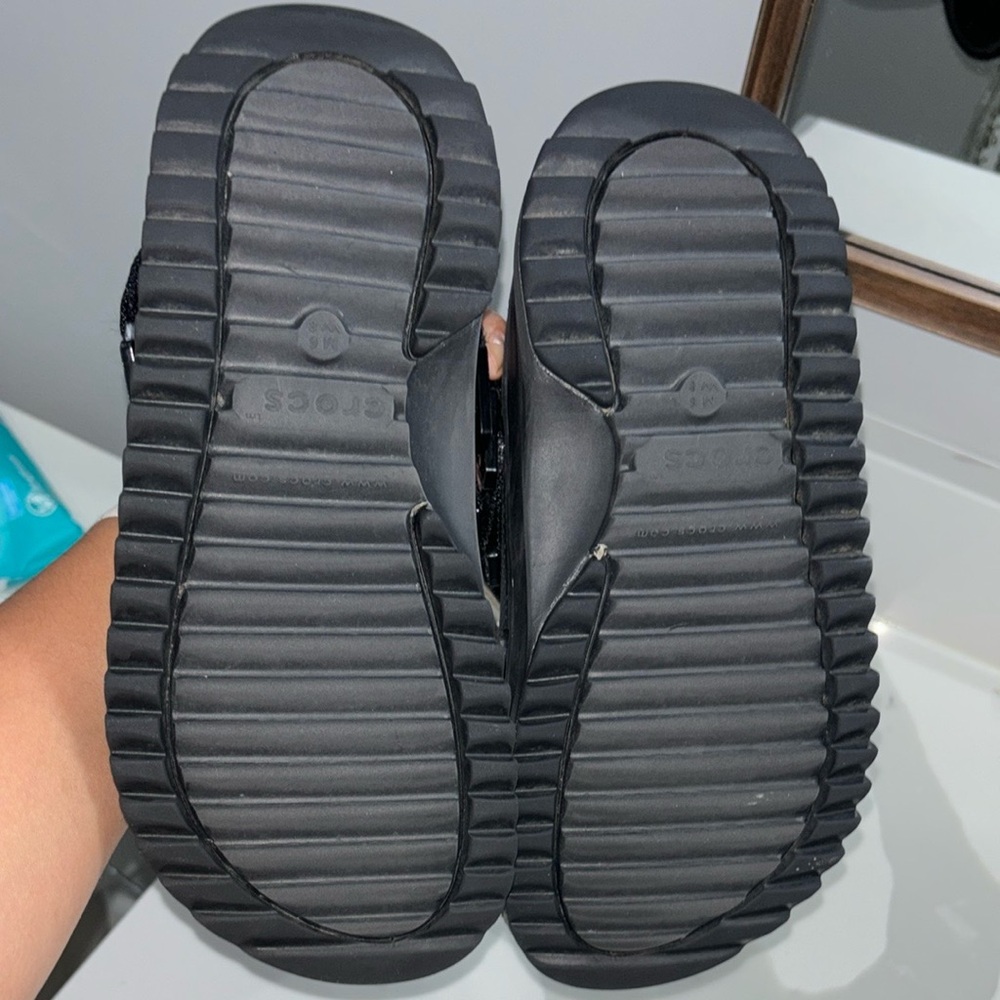 CROCS Black Sandals Classic Design - Picture 2 of 6